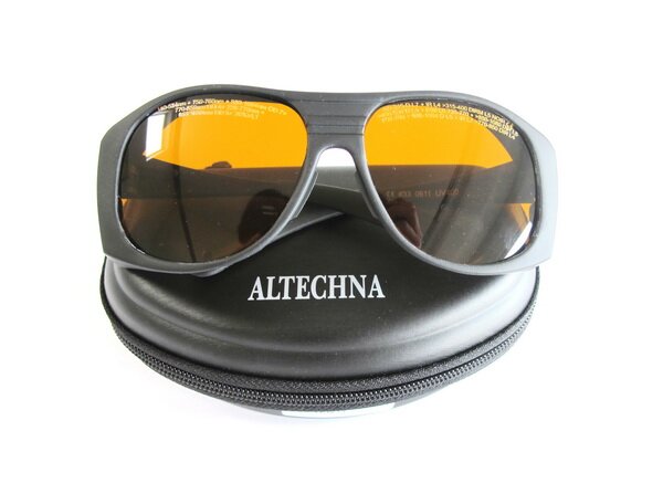 Очки для защиты от лазерного излучения