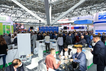 стенд выставка.jpg