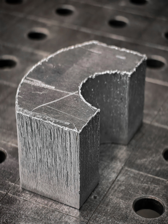 Установка пятиосевой лазерной резки AUTOBOT 5 Axis